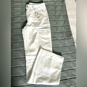 NWT Zara White cargo pants size 6